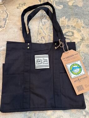 Art Studio Company The Everything Tote W/swappable Patches NWT